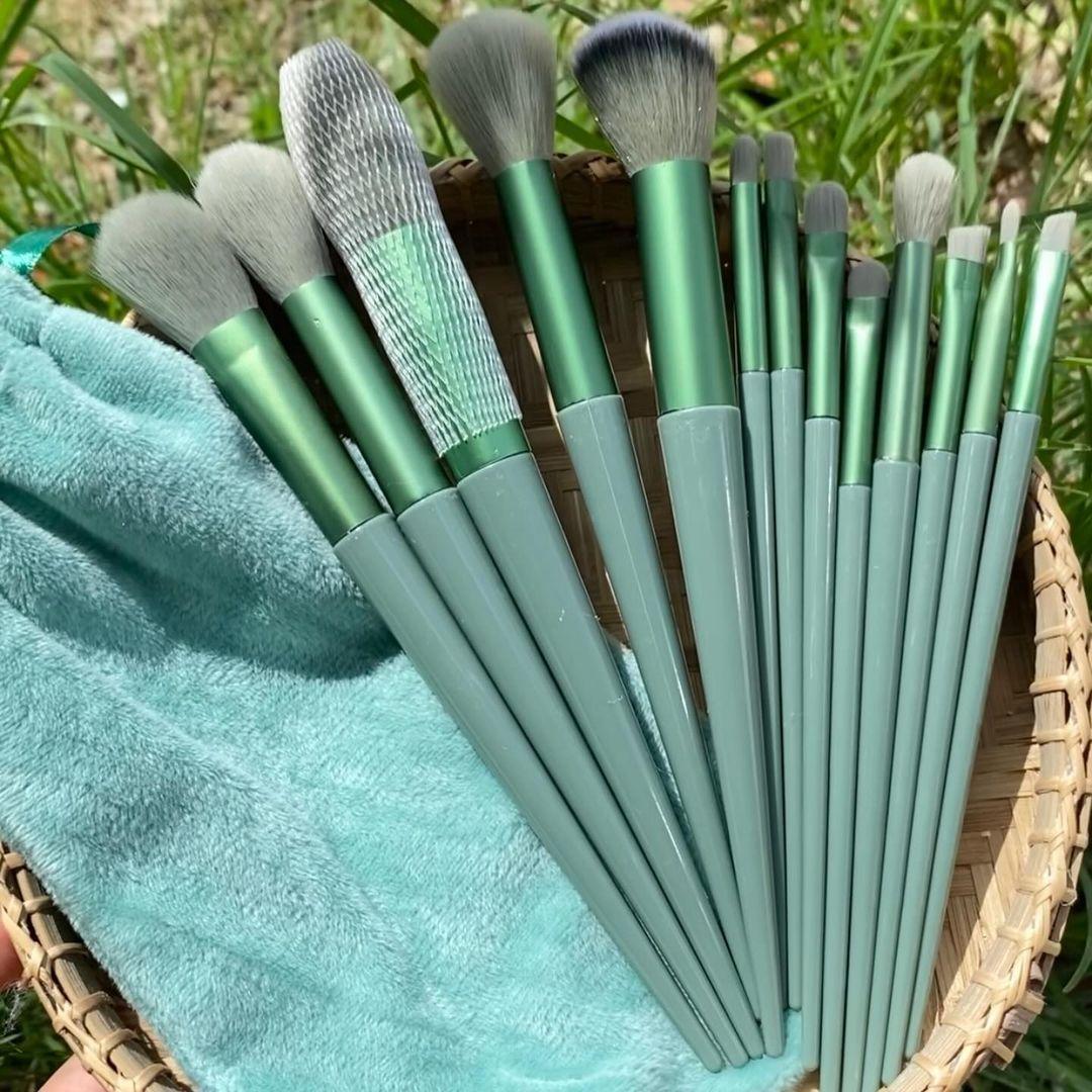 13-PCS Makeup Brush Set In Velvet Bag